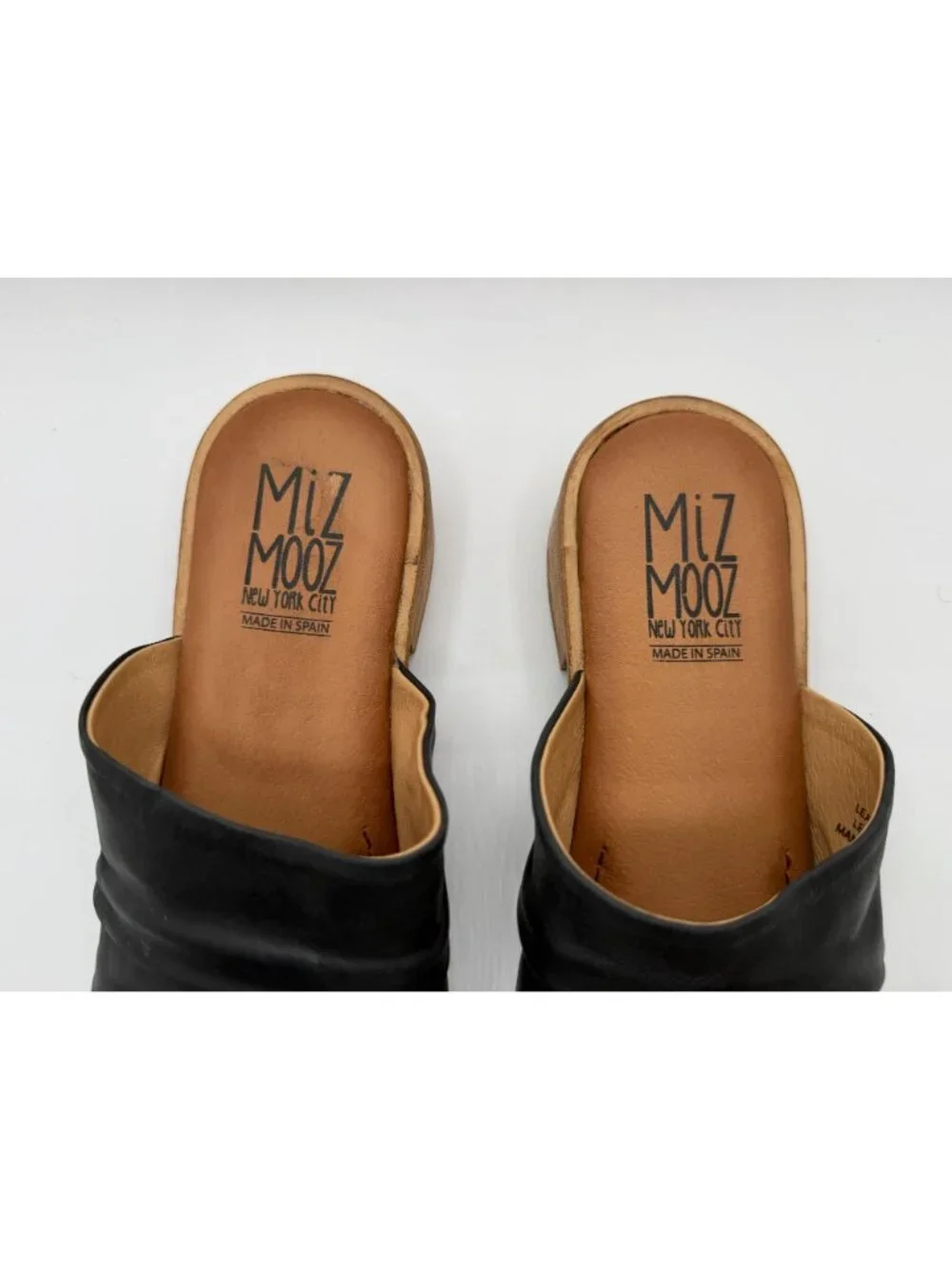 Miz Mooz Delilah Leather Slides Sandals Black Women Size 39/8.5 Open Toe Shoes